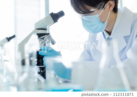 研究員醫學顯微鏡 112311871