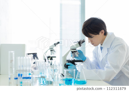 研究員醫學顯微鏡 112311879