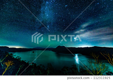 Hokkaido Lake Mashu star view (third observation deck) 112311925