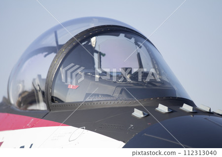 F-2 fighter jet canopy F-2 fighter jet canopy 112313040
