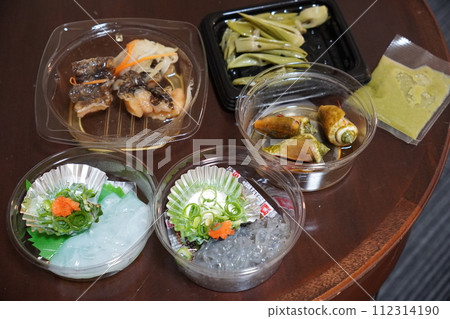 在弘人市場購買高知縣當地美食 在弘人市場購買高知縣當地美食 112314190