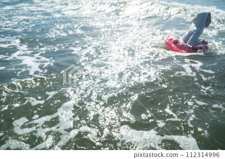 sea bathing, child, kid 112314996
