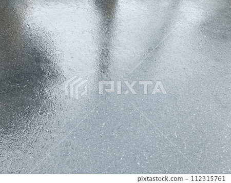 Rainy road surface 10 112315761