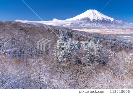 《山梨縣》冬天的富士山,20首降雪歌曲 《山梨縣》冬天的富士山,20首降雪歌曲 112318606
