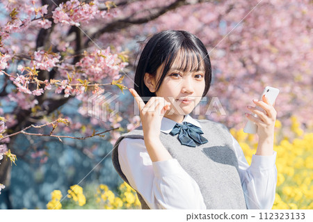 Sakura and school girls 112323133