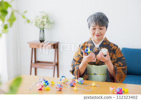 和服高級女性生活方式 和服高級女性生活方式 112323402