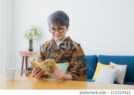 和服高級女性生活方式 112323422