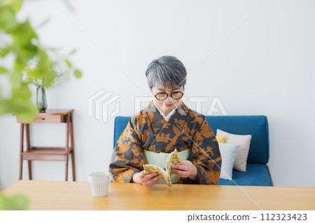 和服高級女性生活方式 112323423