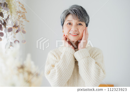 Winter beauty senior women Winter beauty senior women 112323923