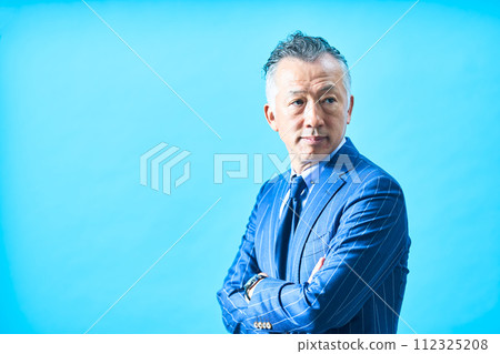 Businessman male 112325208