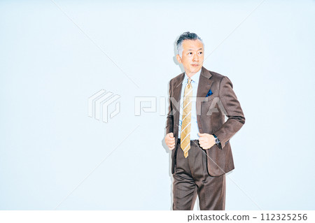 Businessman male 112325256