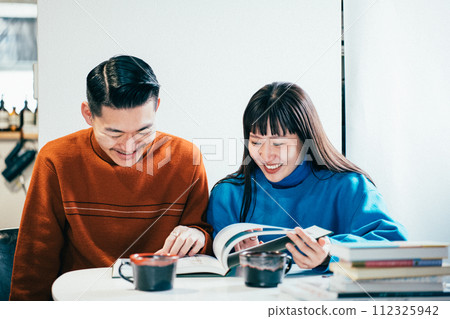 情侶的假期 112325942