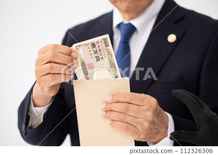 資深男律師套現 112326306