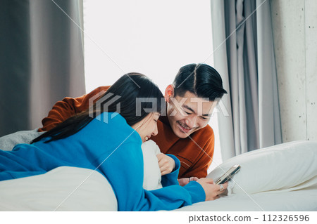 Couple's holiday Couple's holiday 112326596