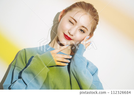 sporty snaps of young women sporty snaps of young women 112326684