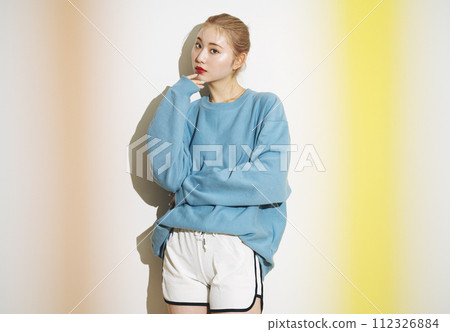 sporty snaps of young women 112326884