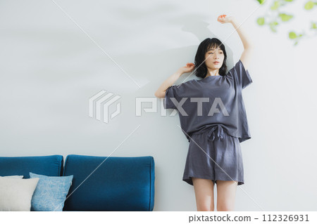 Living ladies Living ladies 112326931
