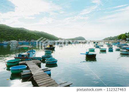 boats on the lake 112327463