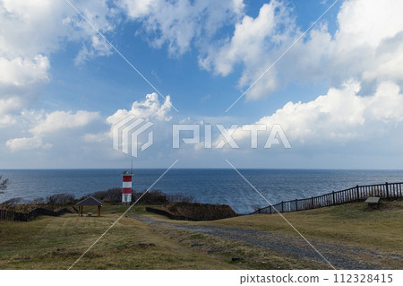 日本：青森縣東津輕郡龍月海岸高野崎燈塔 112328415