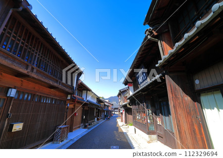 [Mie Prefecture] Sekimachi Sekijuku Traditional Buildings in Sunny Weather 112329694