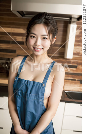 woman in naked apron woman in naked apron 112331877