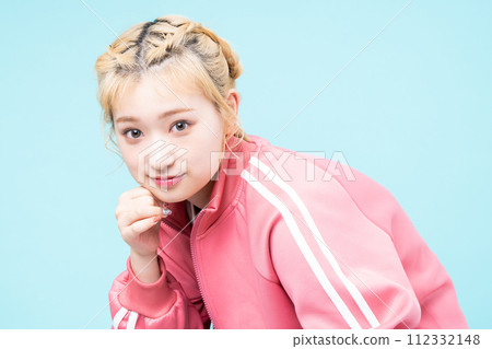 Beauty of young women 112332148