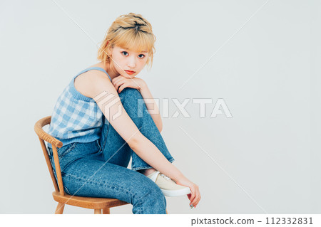 年輕女性的美麗 年輕女性的美麗 112332831