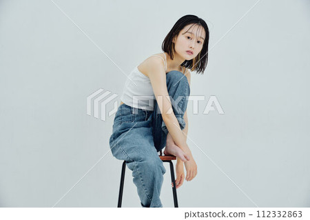 一個美麗健康的女人的形象 一個美麗健康的女人的形象 112332863