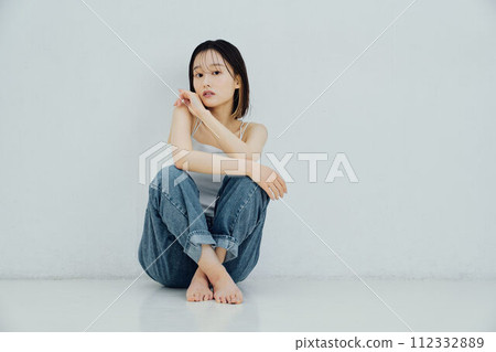 一個美麗健康的女人的形象 一個美麗健康的女人的形象 112332889