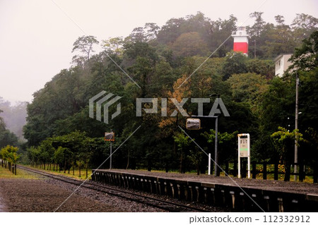 舊留萌本線的風景：黃昏時的增毛車站遺址（雨後） 112332912