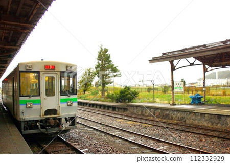 Scenery of the former Rumoi Main Line Rumoi Station (abandoned station) Kiha 150 series 112332929