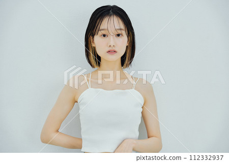 Image of a beautiful and healthy woman 112332937