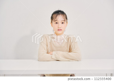 cute woman image 112335400