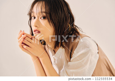 image of a classic woman 112335534