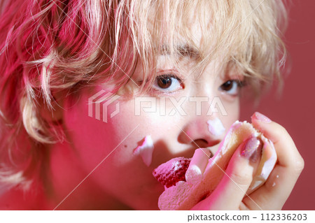 粉背KPOP風少婦 粉背KPOP風少婦 112336203