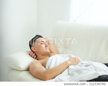 一個做護膚的男人‖ 一個做護膚的男人‖ 112336740