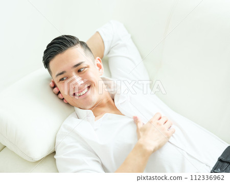 一個微笑的人 一個微笑的人 112336962