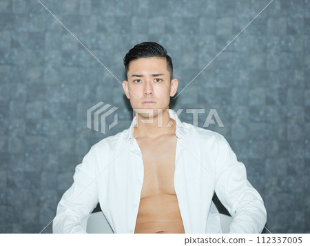 男人的肖像 112337005