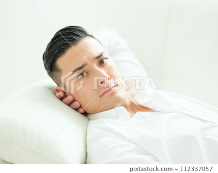 男人的肖像 112337057