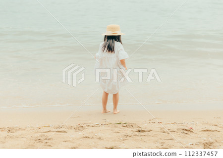 海中的女孩 112337457