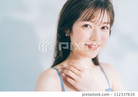 Beauty image of young women Beauty image of young women 112337610