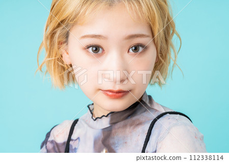 Beauty of young women Beauty of young women 112338114