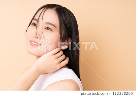 年輕女性的美麗 年輕女性的美麗 112338290