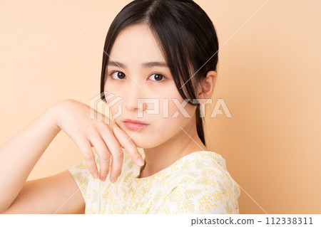 Beauty of young women 112338311