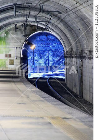 隧道裡的車站！？上越線偏僻的車站……上越線夕美曾站 112338816