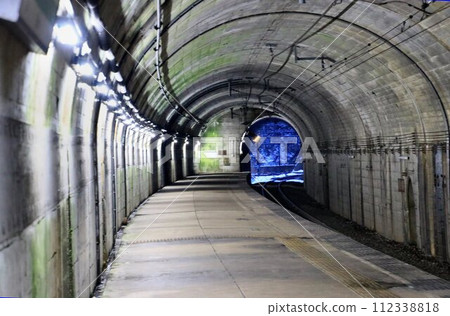 隧道裡的車站！？上越線偏僻的車站……上越線夕美曾站 112338818