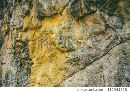 [延青寺]水神庭的岩石表面[東千熊郡生坂村] 112341256