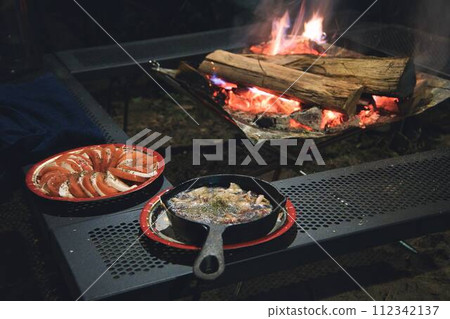 篝火晚會 篝火晚會 112342137