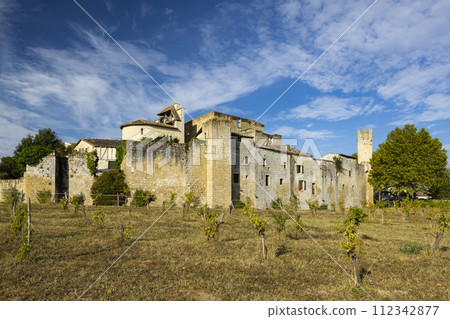 Larressingle on route to Santiago de Compostela, departement Gers, Occitanie, France 112342877