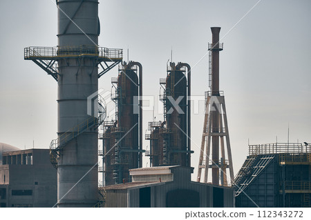 Structures of refinery plant 112343272